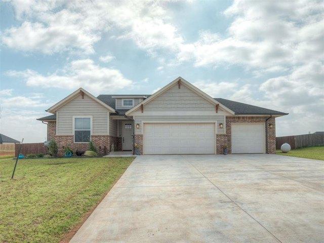 House for sale in Cashion, Oklahoma