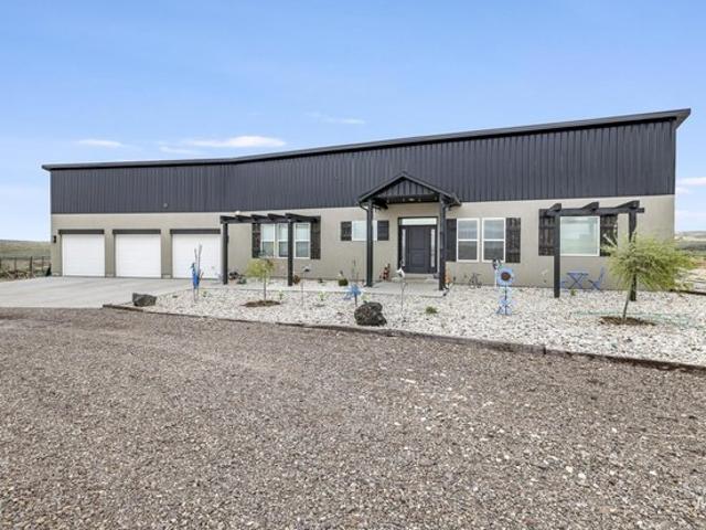 House for sale in Rogerson, Idaho