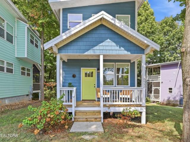 Condo for sale in Knoxville, East Tennessee