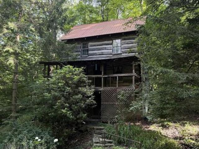 House for sale in Morgantown, West Virginia