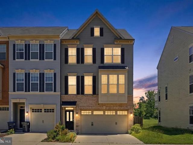 Townhouse for sale in Virginia