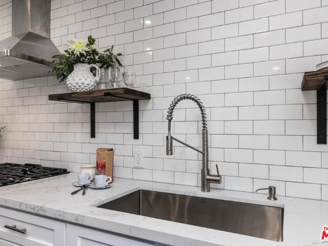 Property for rent in Canoga Park, California
