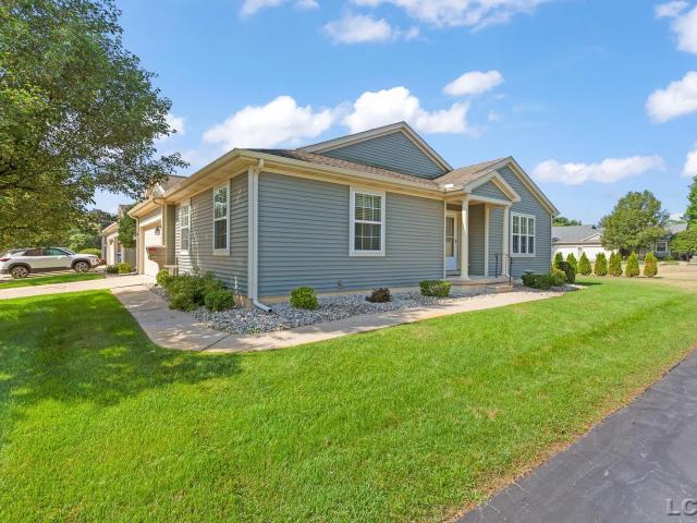 Condo for sale in Adrian