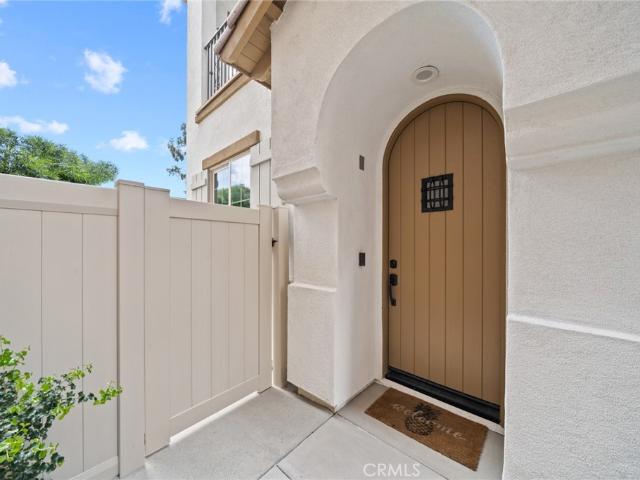 House for sale in Signal Hill, California