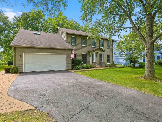 House for sale in Lisle, Illinois