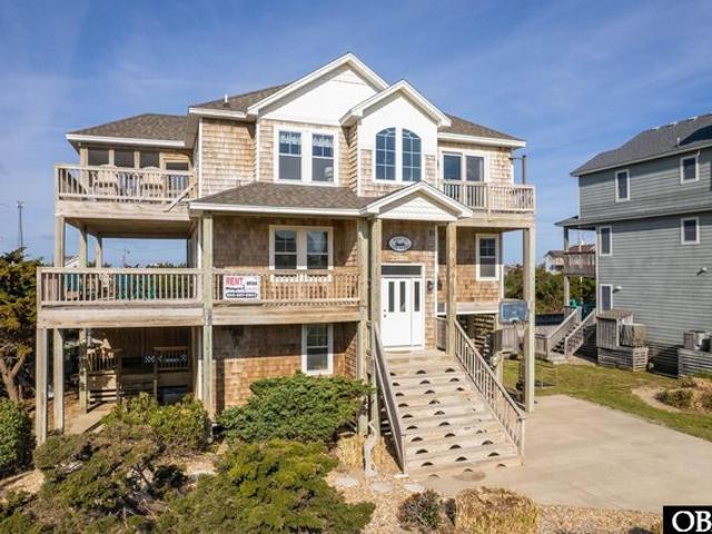 House for sale in Waves, North Carolina