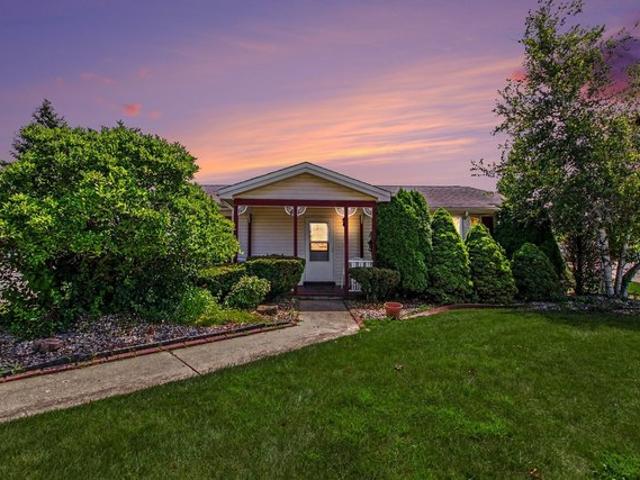 House for sale in Grayslake, Illinois