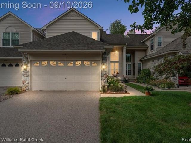 Condo for sale in Wixom, Michigan