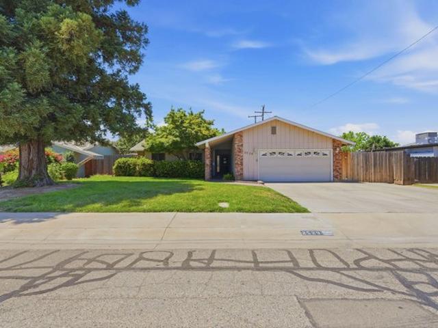 House for sale in Tulare, California
