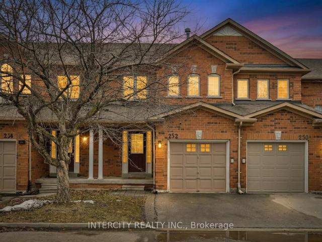 Condo for sale in Georgina, Ontario