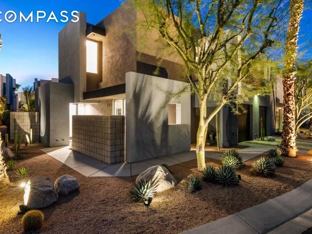 Townhouse for sale in Palm Springs