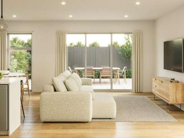 House for sale in Chaslands, Canterbury