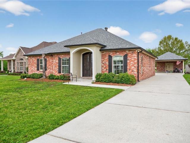 House for sale in Noble Manor, Belle Chasse