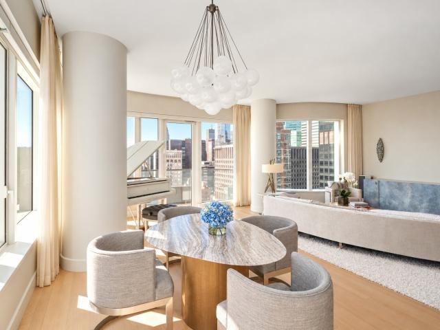 Condo for sale in Manhattan Community Board 6, New York