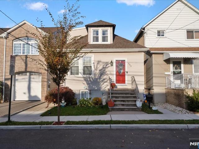 House for sale in Hudson, New Jersey