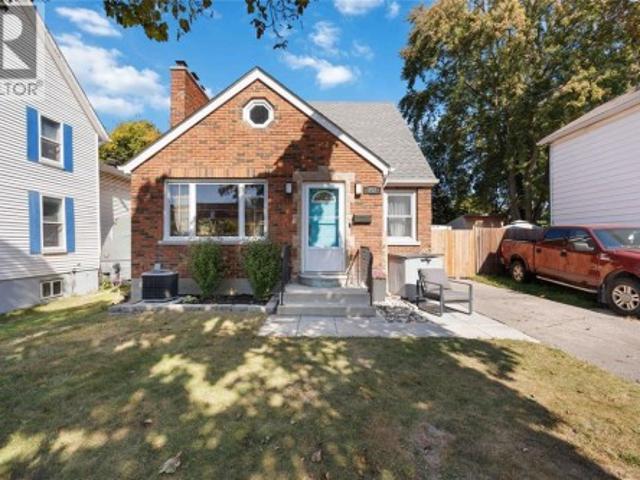 House for sale in Brights Grove, Ontario
