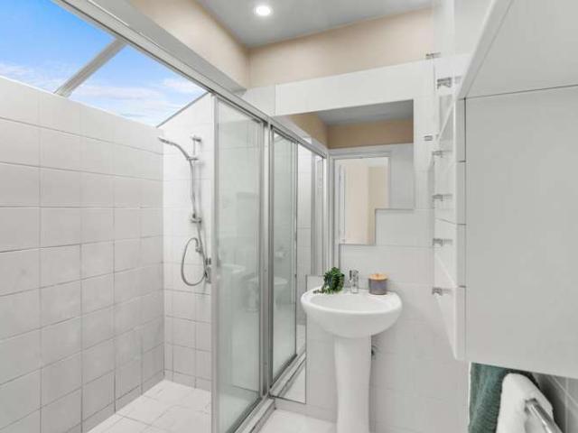 House for sale in Chaslands, Canterbury