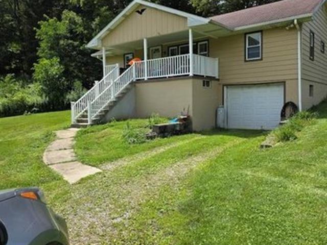 House for sale in Indian Head, Pennsylvania
