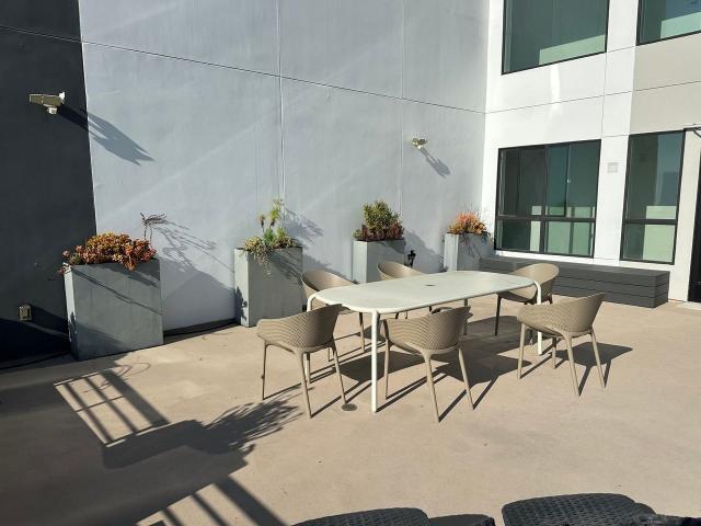 Apartment for rent in Canoga Park, California