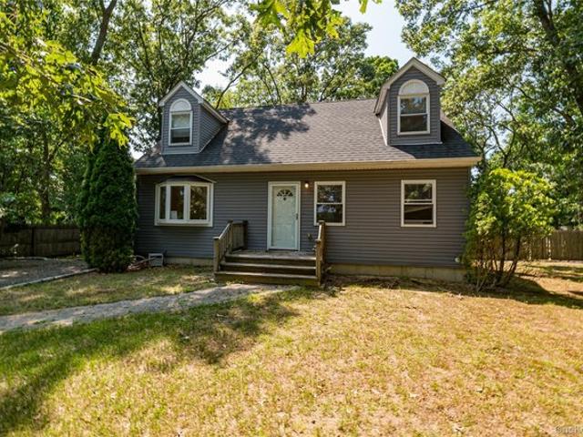 House for sale in Centereach, Town of Brookhaven