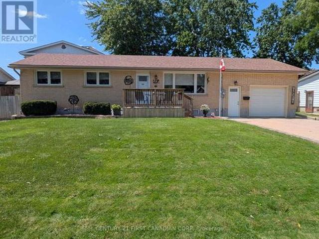 House for sale in Strathroy-caradoc, Ontario