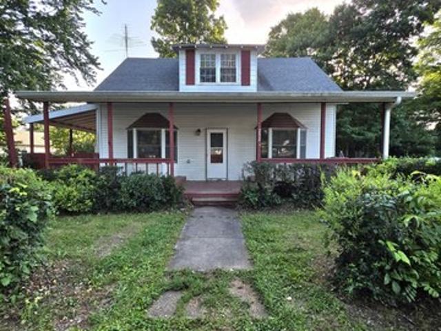 House for sale in Cloverdale, Indiana
