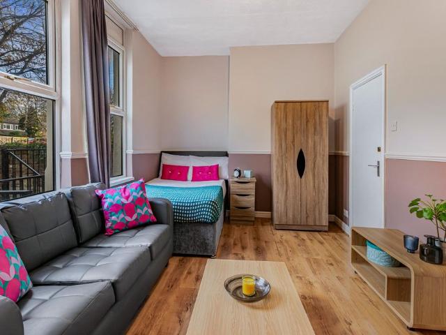 Apartment for rent in Burley, West Yorkshire