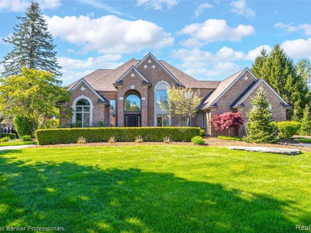 House for sale in Rochester Hills, Michigan