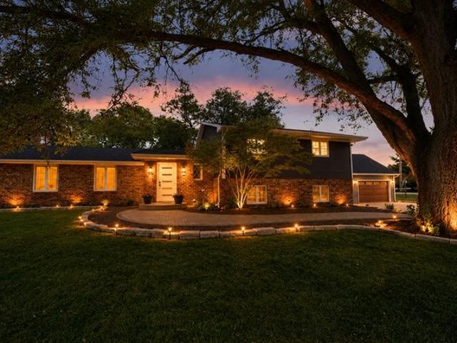 House for sale in Ottawa, Illinois