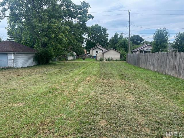 Land for sale in East Saint Louis, Illinois