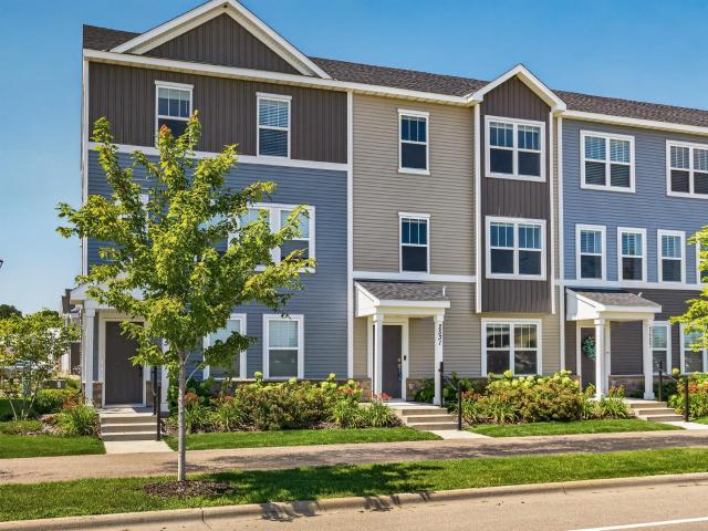 Townhouse for sale in Shakopee, Minnesota