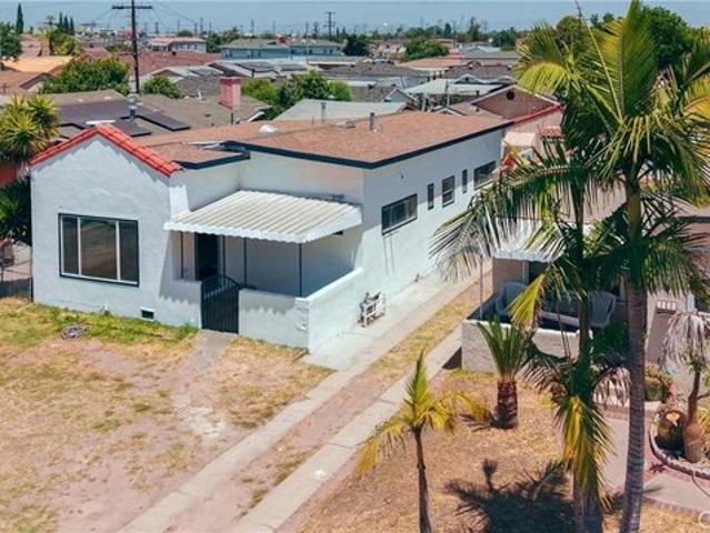 House for sale in Huntington Park, California