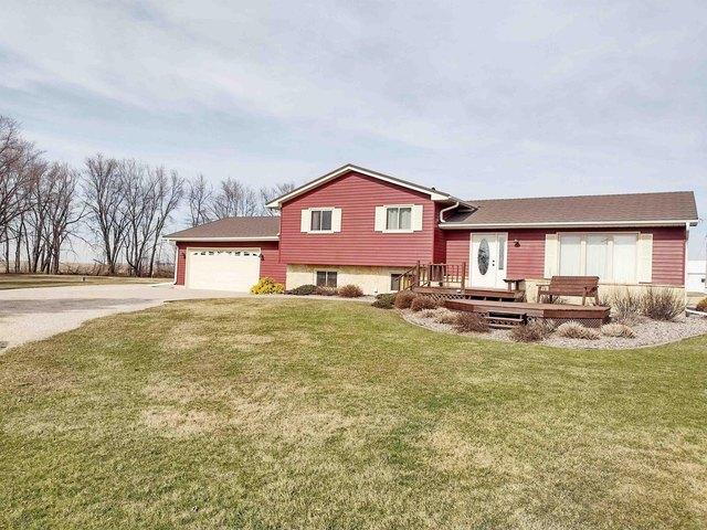 House for sale in Stacyville, Iowa