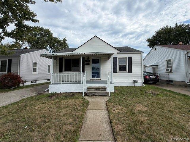 House for sale in Saint Clair Shores, Macomb County