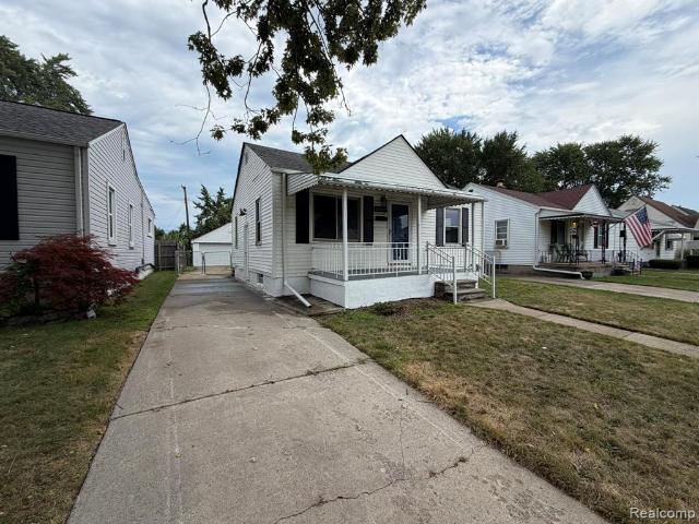 House for sale in Saint Clair Shores, Macomb County