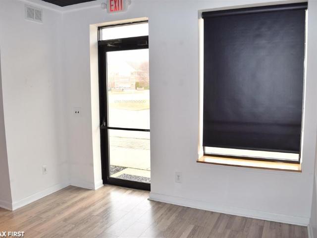 Commercial for sale in Saint Clair Shores, Michigan