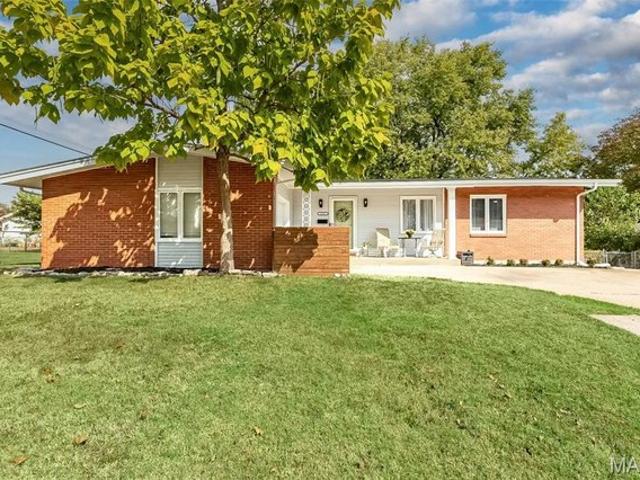 House for sale in Saint Charles, Missouri