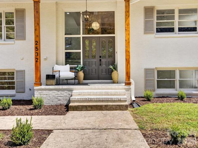 House for sale in Mecklenburg, North Carolina
