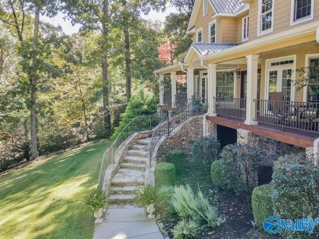 House for sale in Guntersville, Alabama