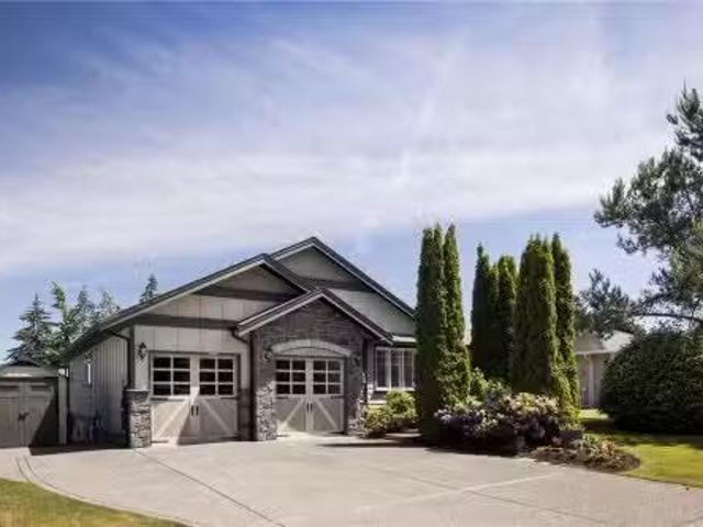 House for sale in Brentwood Bay, British Columbia
