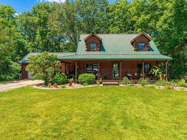 House for sale in Illinois