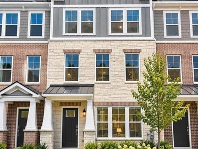Townhouse for sale in Novi, Oakland County