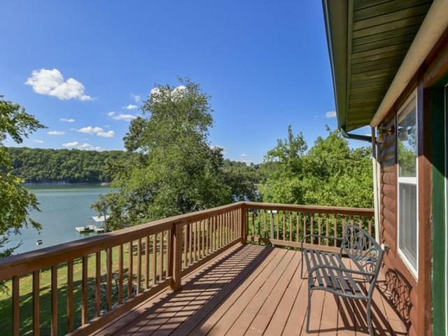 House for sale in Barry, Missouri
