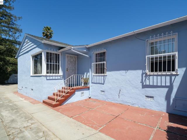 House for sale in Oakland, California