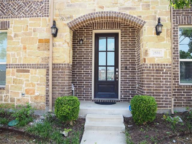 Townhouse for sale in Denton, Texas
