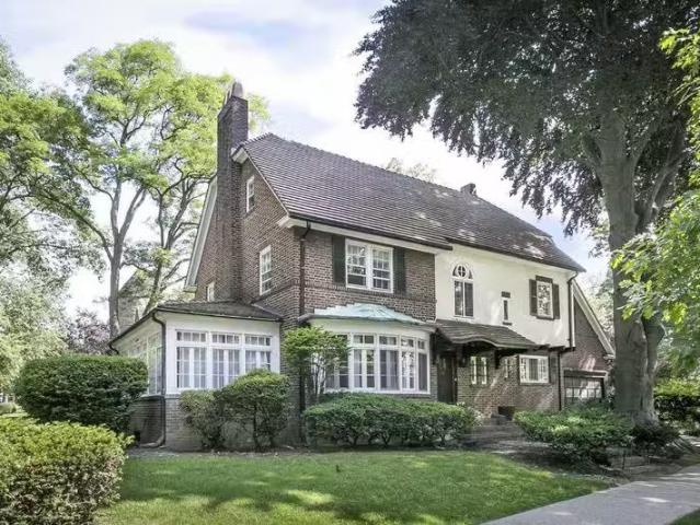 House for rent in Forest Hills House for rent in Forest Hills