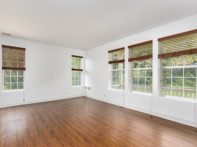 Townhouse for sale in Mchenry, Illinois