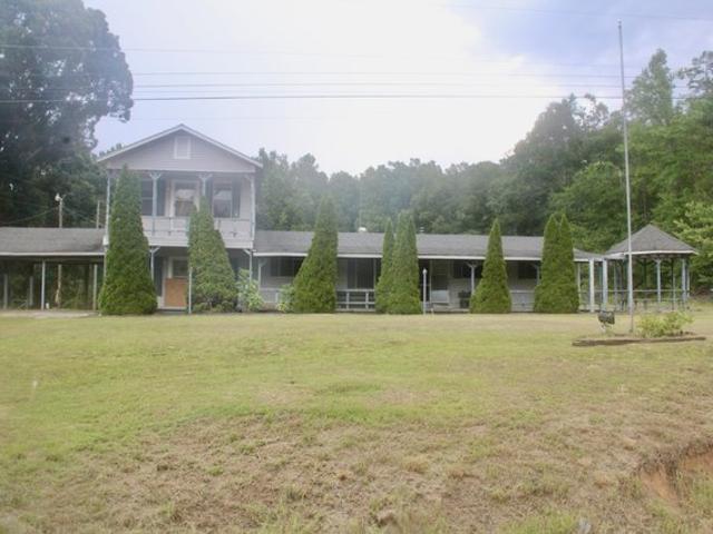 House for sale in Walnut, Mississippi