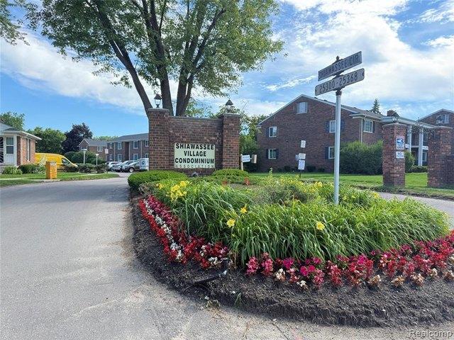 Condo for sale in Southfield, Michigan
