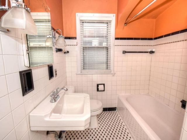 Apartment for rent in Wauwatosa, Wisconsin